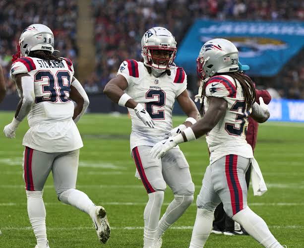 Shockwaves in New England: Patriots Reportedly Considering Cutting Ties with Four-Time Pro Bowl Superstar