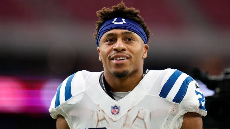 Johnathan Taylor Gets Snubbed Hard in Madden Ratings – Fans Can’t Believe Who’s Ranked Higher
